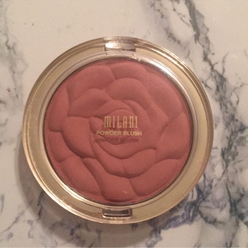 Milani Powder Blush 01 Romantic Rose 🌹